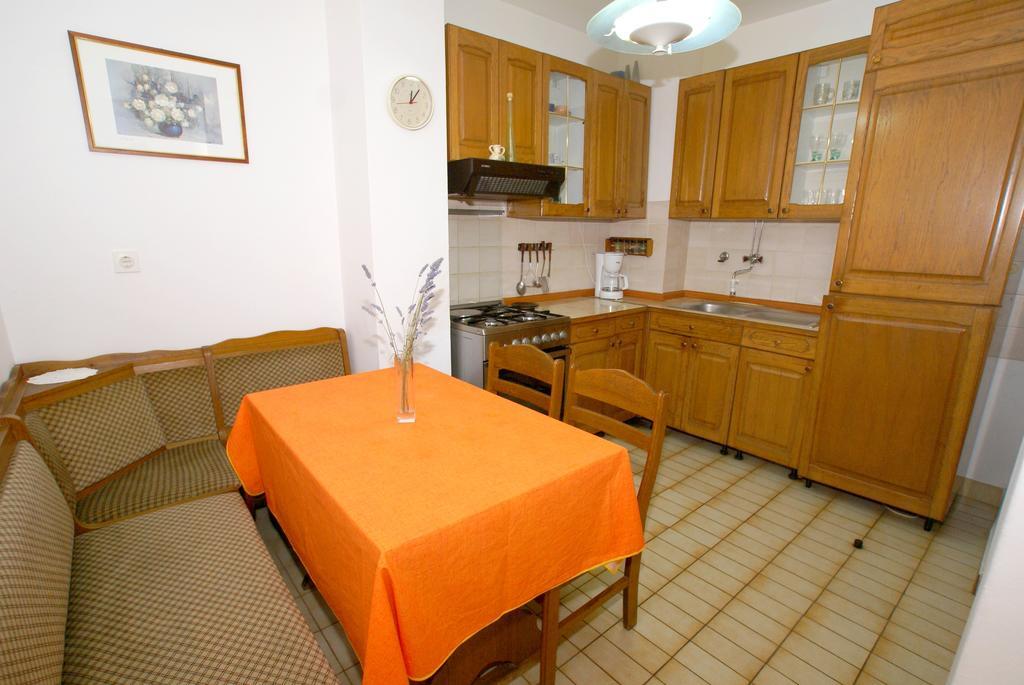 Apartment Ana 1 Malinska Quarto foto